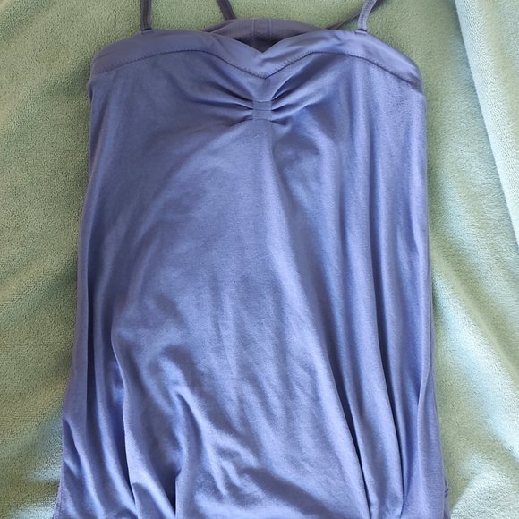 3 (THREE) Lululemon sports bras - size 6 - Picture 2 of 6